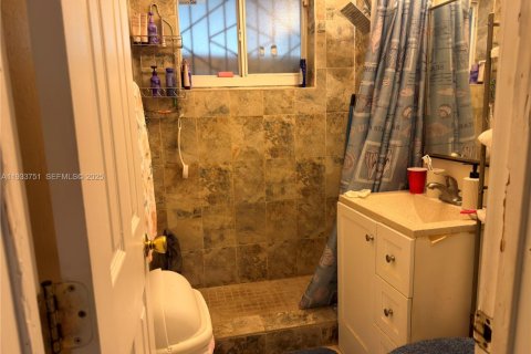 Casa en venta en Miami, Florida, 3 dormitorios, 126.25 m2 № 1992197 - foto 9