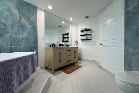 Снять в аренду кондоминиум в Халландейл-Бич, Флорида 2 спальни, 125.79м2, № 1939583 - фото 22