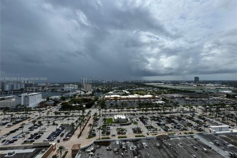 Снять в аренду кондоминиум в Халландейл-Бич, Флорида 2 спальни, 125.79м2, № 1939583 - фото 5