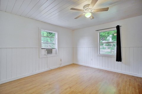 House in Avon Park, Florida 2 bedrooms, 69.68 sq.m. № 2199703 - photo 16