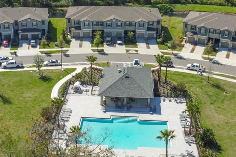 Touwnhouse à louer à Land O' Lakes, Floride: 3 chambres, 151.8 m2 № 2225758 - photo 4