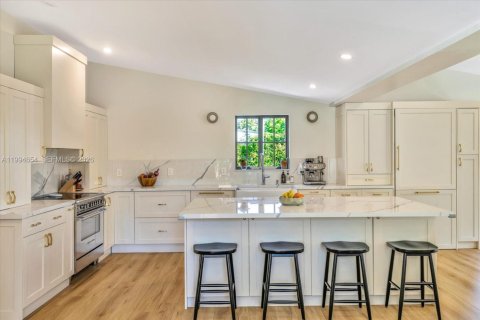 Villa ou maison à vendre à South Miami, Floride: 3 chambres, 248.51 m2 № 2068782 - photo 7