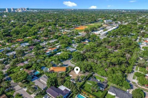 Villa ou maison à vendre à South Miami, Floride: 3 chambres, 248.51 m2 № 2068782 - photo 29