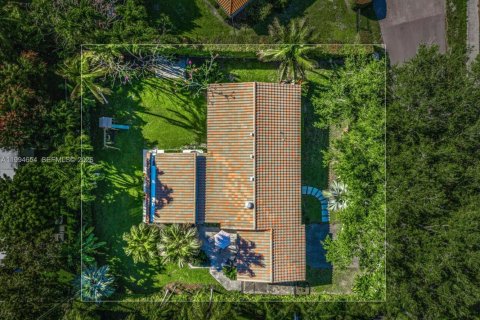 Villa ou maison à vendre à South Miami, Floride: 3 chambres, 248.51 m2 № 2068782 - photo 28