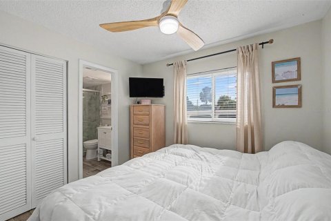 Copropriété à vendre à Indian Rocks Beach, Floride: 1 chambre, 42.27 m2 № 2339782 - photo 17