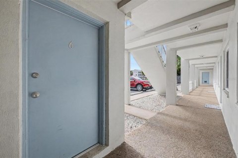 Copropriété à vendre à Indian Rocks Beach, Floride: 1 chambre, 42.27 m2 № 2339782 - photo 20