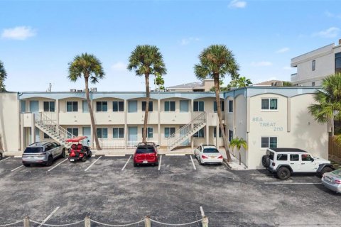 Copropriété à vendre à Indian Rocks Beach, Floride: 1 chambre, 42.27 m2 № 2339782 - photo 2