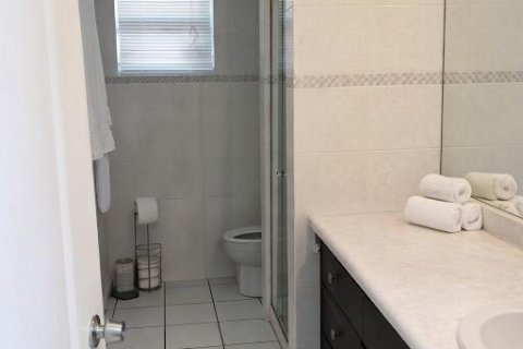 House in Port St. Lucie, Florida 4 bedrooms, 219.53 sq.m. № 2187431 - photo 18