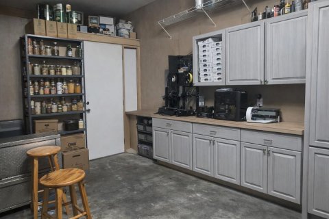 House in Port St. Lucie, Florida 4 bedrooms, 219.53 sq.m. № 2187431 - photo 24