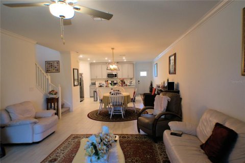 House in Land O' Lakes, Florida 2 bedrooms, 162.3 sq.m. № 1555364 - photo 10