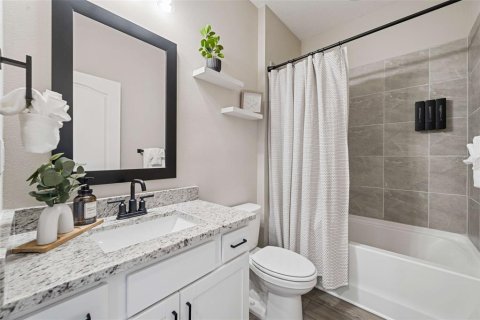 Villa ou maison à louer à Kissimmee, Floride: 4 chambres, 194.07 m2 № 2143681 - photo 29