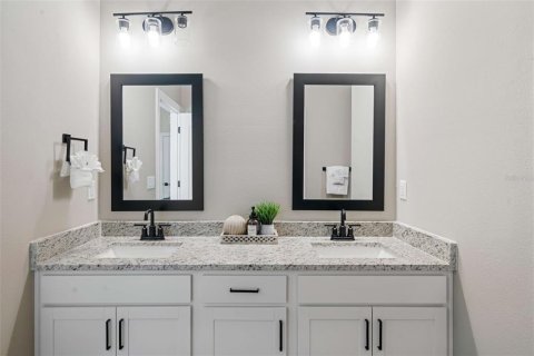 Villa ou maison à louer à Kissimmee, Floride: 4 chambres, 194.07 m2 № 2143681 - photo 20