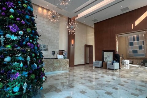 Снять в аренду кондоминиум в Майами, Флорида 2 спальни, 97.64м2, № 1995583 - фото 3