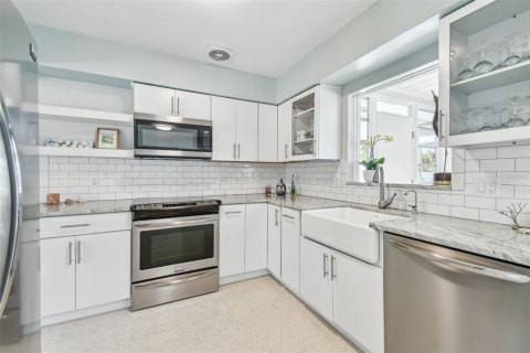 Casa en venta en Dunedin, Florida, 4 dormitorios, 173.91 m2 № 1615739 - foto 12