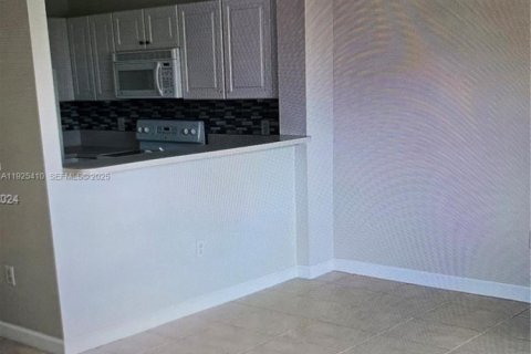 Condo in Homestead, Florida, 3 bedrooms № 1991486 - photo 4