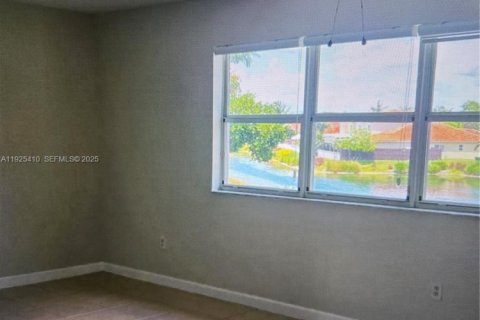 Condo in Homestead, Florida, 3 bedrooms № 1991486 - photo 10