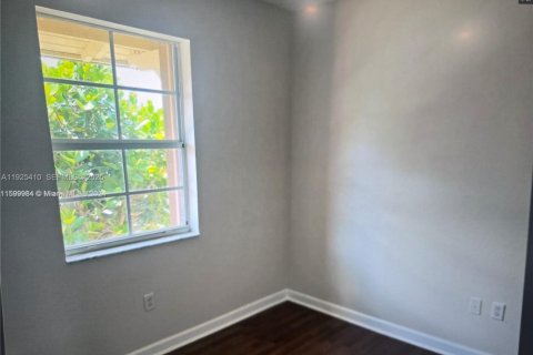 Condo in Homestead, Florida, 3 bedrooms № 1991486 - photo 7