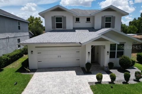 House in Orlando, Florida 3 bedrooms, 176.89 sq.m. № 2094862