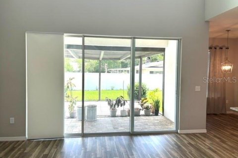 House in Orlando, Florida 3 bedrooms, 176.89 sq.m. № 2094862 - photo 29