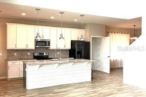 House in Orlando, Florida 3 bedrooms, 176.89 sq.m. № 2094862 - photo 9