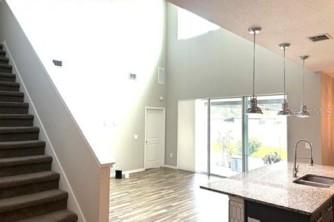 House in Orlando, Florida 3 bedrooms, 176.89 sq.m. № 2094862 - photo 24