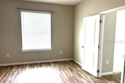 House in Orlando, Florida 3 bedrooms, 176.89 sq.m. № 2094862 - photo 12