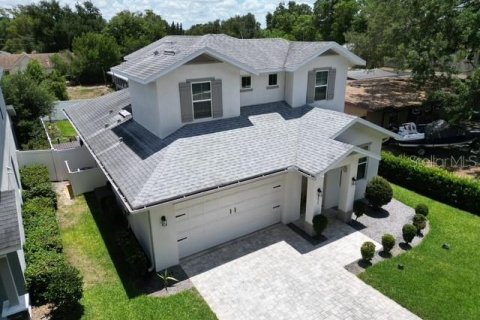 House in Orlando, Florida 3 bedrooms, 176.89 sq.m. № 2094862 - photo 4