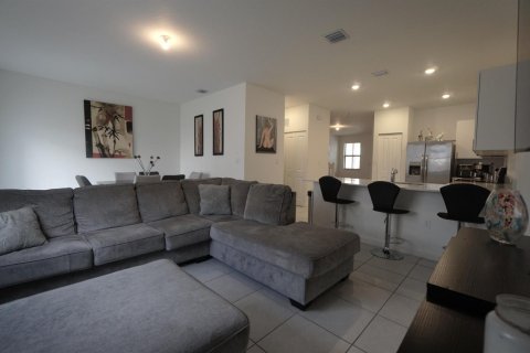 Villa ou maison à louer à Miami, Floride: 4 chambres, 169.08 m2 № 2146577 - photo 11