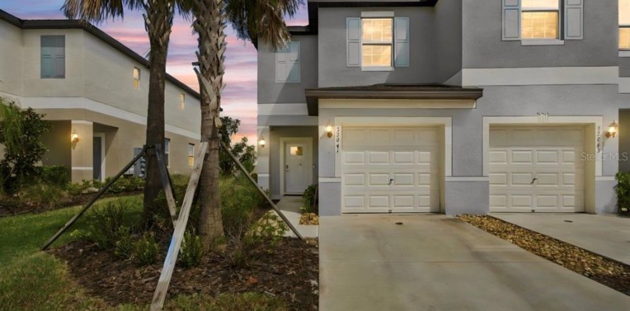 Touwnhouse à San Antonio, Floride 2 chambres, 143.16 m2 № 2398789