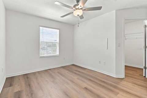 Touwnhouse à louer à San Antonio, Floride: 2 chambres, 143.16 m2 № 2398789 - photo 23