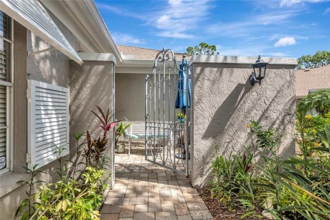 House in Sarasota, Florida 3 bedrooms, 160.16 sq.m. № 1792332 - photo 5