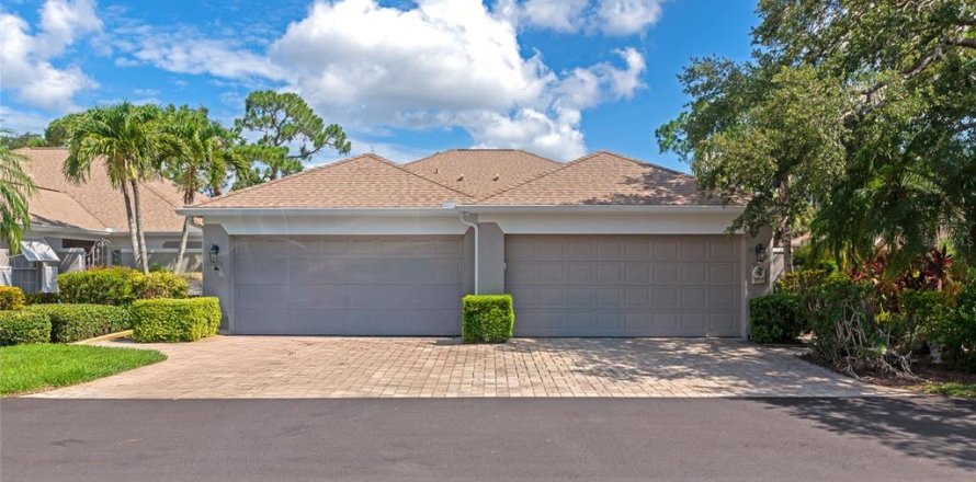 House in Sarasota, Florida 3 bedrooms, 160.16 sq.m. № 1792332