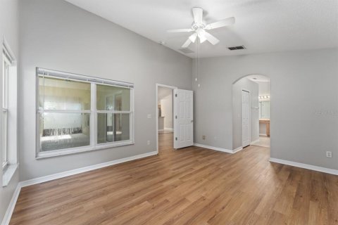 House in Orlando, Florida 4 bedrooms, 170.2 sq.m. № 1838041 - photo 9