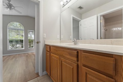 House in Orlando, Florida 4 bedrooms, 170.2 sq.m. № 1838041 - photo 12