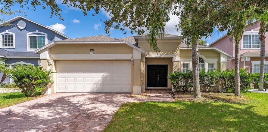 House in Orlando, Florida 4 bedrooms, 170.2 sq.m. № 1838041