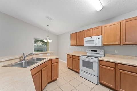 House in Orlando, Florida 4 bedrooms, 170.2 sq.m. № 1838041 - photo 6