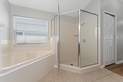 House in Orlando, Florida 4 bedrooms, 170.2 sq.m. № 1838041 - photo 10