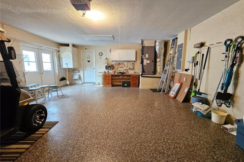 House in Spring Hill, Florida 3 bedrooms, 230.49 sq.m. № 1522832 - photo 30