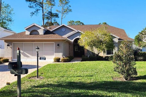 House in Spring Hill, Florida 3 bedrooms, 230.49 sq.m. № 1522832 - photo 1