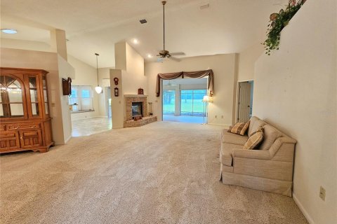 House in Spring Hill, Florida 3 bedrooms, 230.49 sq.m. № 1522832 - photo 3