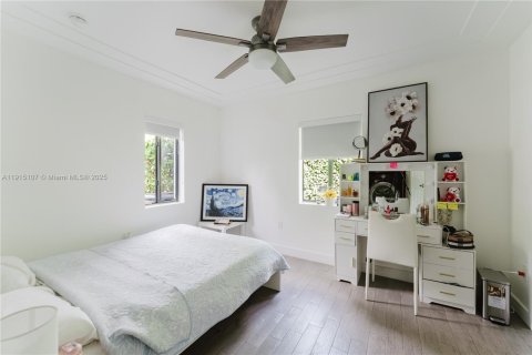 Casa en venta en North Miami, Florida, 4 dormitorios, 154.78 m2 № 1970674 - foto 16
