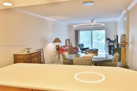 Copropriété à vendre à Coral Gables, Floride: 2 chambres, 114.92 m2 № 2046800 - photo 8