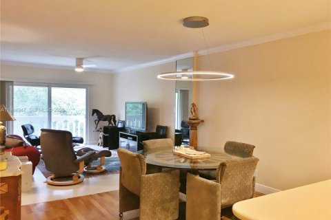 Copropriété à vendre à Coral Gables, Floride: 2 chambres, 114.92 m2 № 2046800 - photo 7