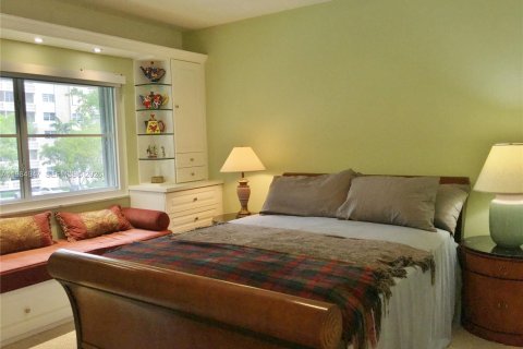 Copropriété à vendre à Coral Gables, Floride: 2 chambres, 114.92 m2 № 2046800 - photo 15