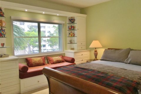 Copropriété à vendre à Coral Gables, Floride: 2 chambres, 114.92 m2 № 2046800 - photo 14