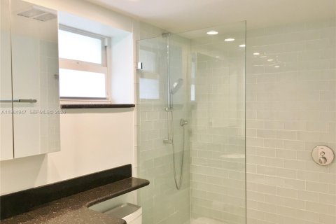 Copropriété à vendre à Coral Gables, Floride: 2 chambres, 114.92 m2 № 2046800 - photo 21