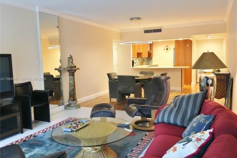 Copropriété à vendre à Coral Gables, Floride: 2 chambres, 114.92 m2 № 2046800 - photo 9