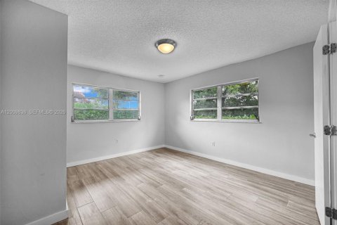 Casa en alquiler en Miami, Florida, 3 dormitorios, 139.35 m2 № 2171016 - foto 24