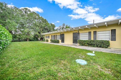 Casa en alquiler en Miami, Florida, 3 dormitorios, 139.35 m2 № 2171016 - foto 7