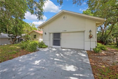 House in Homosassa, Florida 3 bedrooms № 2403078 - photo 4